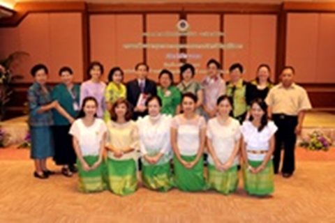 09: งานเกษียณอายุราชการ รศ.พญ.ประสาทนีย์ จันทร และคุณสุพิศ 19 ก.ย. 2555