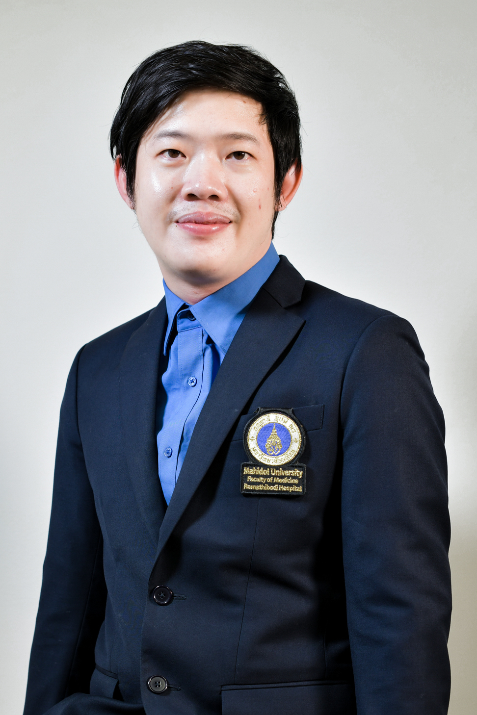 นายแพทย์ธนิษฐ์ วีระพงษ์