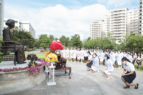 พิธีวางพานพุ่มถวายราชสักการะพระราชานุสาวรีย์สมเด็จพระมหิตลาธิเบศร อดุลยเดชวิกรม พระบรมราชชนก และสมเด็จพระศรีนครินทราบรมราชชนนี