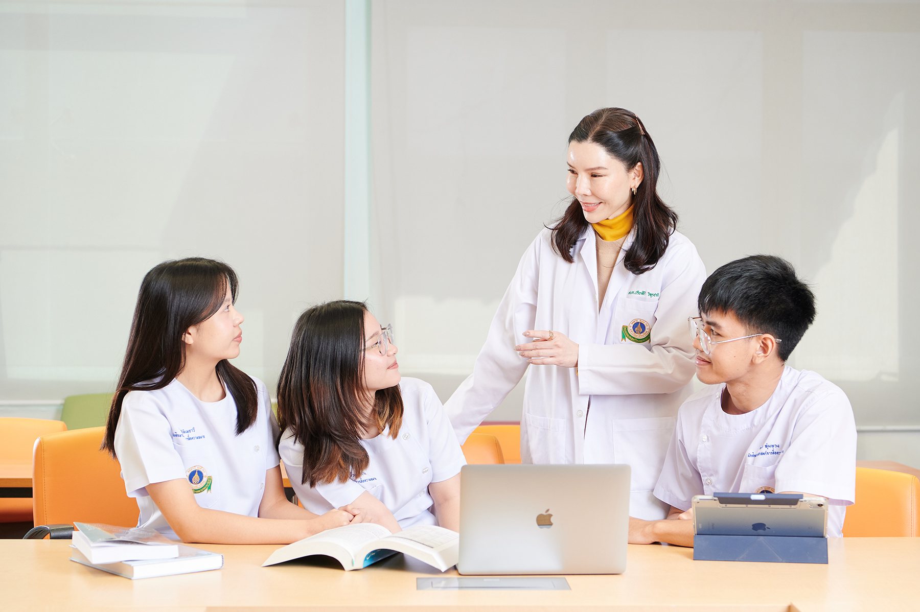 หลักสูตรวิทยาศาสตรบัณฑิต