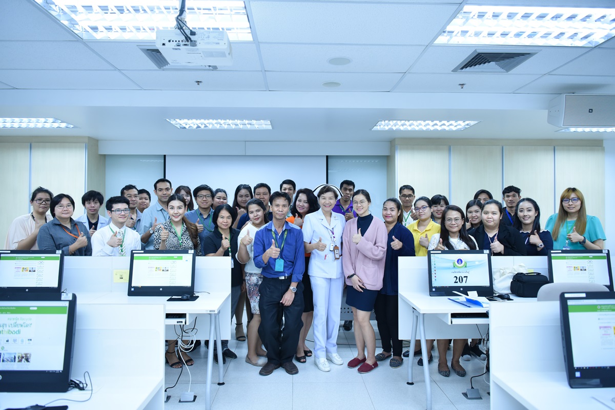 งานสื่อสารองค์กร เข้าอวยพรและสวัสดีปีใหม่แก่ภาควิชาและหน่วยงาน เนื่องในเทศกาลขึ้นปีใหม่ 
