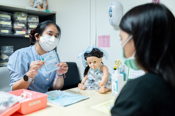 Maintaining self-care and joint health by multidisciplinary specialists
