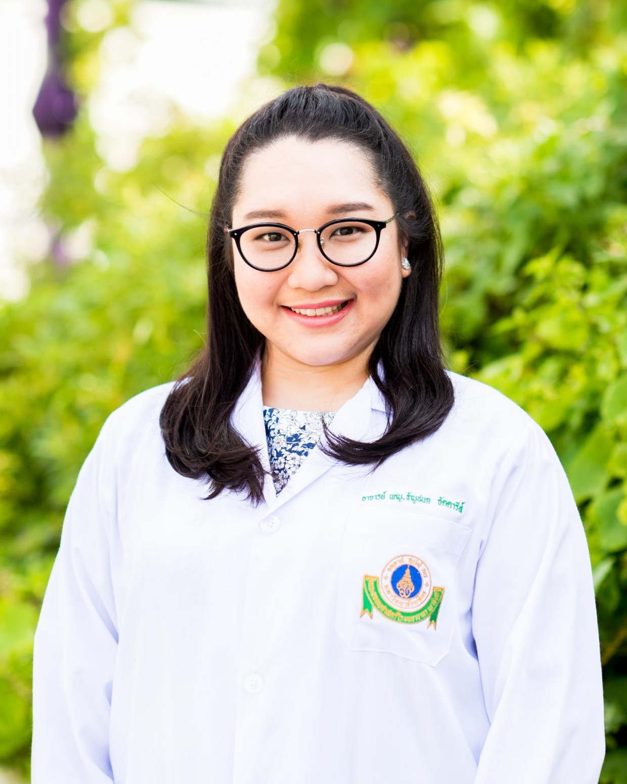 ผู้ช่วยศาสตราจารย์ แพทย์หญิงธัญชนก จัตตารีส์