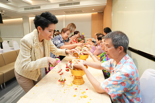 ประเพณีสงกรานต์ภาควิชาอายุรศาสตร์ ประจำปี 2567