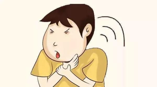  เป็นอาการรู้สึกว่ามีก้อนติดในลำคอ ลำคอไม่แดงไม่บวม แต่คนไข้รู้สึกมีสิ่งแปลกปลอมติดอยู่ กลืนไม่เข้า คลายไม่ออก คล้ายมีเสมหะเหนียวติดอยู่   บางคนรู้สึกมีอาการคล้ายลมตีขึ้นจากกระบังลม ไม่มีอาการเป็นไข้ไม่สบายร่วมด้วย     มีอาการปวดตรงกระเพาะขึ้นถึงทรวงอกและลำคอได้ เป็นโรคที่พบเจอบ่อยในคลินิก และพบเจอในเพศหญิงมากกว่าเพศชาย 