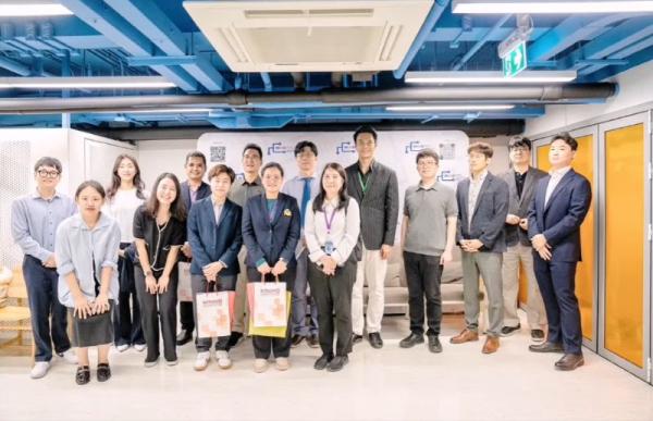 ต้อนรับคณะผู้แทนจาก Kyungpook National University Chilgok Hospital, K-MEDI Hub และ Neopons CO. Ltd. จากสาธารณรัฐเกาหลี ในโอกาสมาเยือนเพื่อแลกเปลี่ยนเรียนรู้ข้อมูลเกี่ยวกับนวัตกรรมและเทคโนโลยีทางการแพทย์ และสำรวจความร่วมมือ