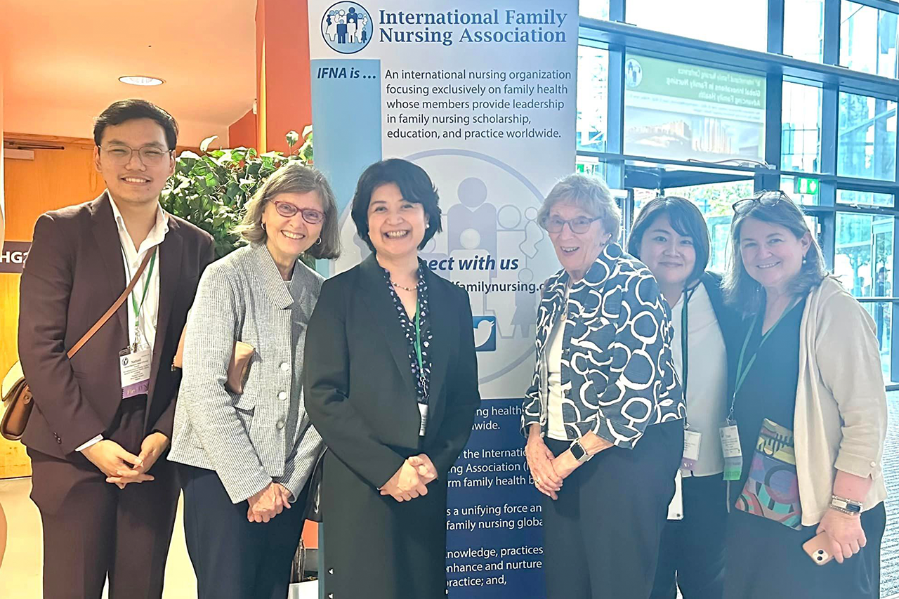 “งานประชุมวิชาการนานาชาติ 16th International Family Nursing Conference: Global Innovations in Family Nursing: Advancing Family Health” “งานประชุมวิชาการนานาชาติ 16th International Family Nursing Conference: Global Innovations in Family Nursing: Advancing Family Health”