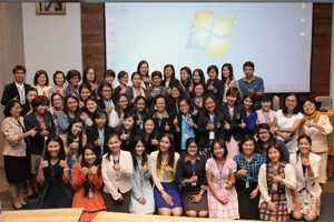 โครงการบรรยายพิเศษเพื่อเพิ่มศักยภาพนักศึกษาพยาบาลศาสตรมหาบัณฑิต ปีที่ 2
