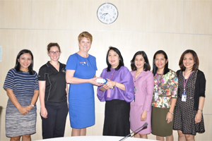 ต้อนรับอาจารย์และนักศึกษาจาก School of Nursing and Midwifery Deakin University ประเทศออสเตรเลีย