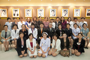 พิธีการเปิดหลักสูตรฝึกอบรมพยาบาลขั้นสูงระดับวุฒิบัตร ประจำปีการศึกษา พ.ศ.2559