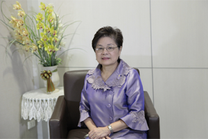 รักษาการแทนผู้อำนวยการโรงเรียนพยาบาลรามาธิบดี เข้าร่วมบันทึกเทปสัมภาษณ์ เพื่อเป็นส่วนหนึ่งในรายการพิเศษ หนึ่งน้ำใจ ล้านคำขอบคุณ ครั้งที่ 8