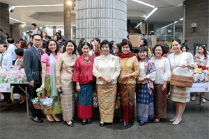 พิธีทำบุญตักบาตรเนื่องในโอกาสส่งท้ายปีเก่าต้อนรับปีใหม่ 2561