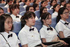 ปฐมนิเทศนักศึกษาพยาบาลรามาธิบดี ชั้นปีที่ 1 ประจำปีการศึกษา 2561