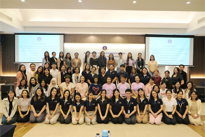 การประชุมเชิงปฏิบัติการ เรื่อง “การติดตามความก้าวหน้าวิทยานิพนธ์และเขียนบทความส่งตีพิมพ์วารสารของนักศึกษาหลักสูตรพยาบาลศาสตรมหาบัณฑิต สาขาวิชาการพยาบาลผู้ใหญ่และผู้สูงอายุ (ภาคปกติและภาคพิเศษ)” โรงเรียนพยาบาลรามาธิบดี
