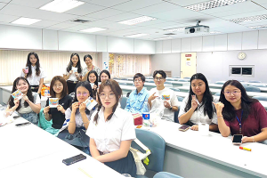 อาจารย์ที่ปรึกษา พบกับ นักศึกษาพยาบาลรามาธิบดี ชั้นปีที่ 3 จาก “School of Nursing, Kunming Medical University” สาธารณรัฐประชาชนจีน ครั้งที่ 2