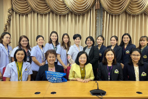 โรงเรียนพยาบาลรามาธิบดี คณะแพทยศาสตร์โรงพยาบาลรามาธิบดี มหาวิทยาลัยมหิดล จัดการเรียนการสอนหลักสูตรฝึกอบรมพยาบาลขั้นสูงระดับวุฒิบัตร (เทียบเท่าปริญญาเอก) ในรายวิชา รมพย 801 ระบบสุขภาพ นโยบายสุขภาพ และภาวะผู้นำในการปฏิบัติการพยาบาลขั้นสูง ภาคการศึกษาที่ 1/2