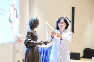 โรงเรียนพยาบาลรามาธิบดี จัดพิธีมอบหมวกและเข็มชั้นปีที่ 2 ประจำปีการศึกษา 2568