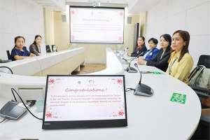 แสดงความยินดี แด่ คณะผู้ศึกษาดูงาน จาก Lao Friends Hospital for Children, Luang Prabang Province, Lao People's Democratic Republic