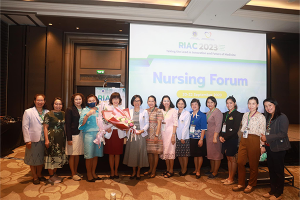ผู้อำนวยการโรงเรียนพยาบาลรามาธิบดี แสดงความยินดี แด่ ในงานประชุมวิชาการ “Ramathibodi International Academic Conference (RIAC 2023)