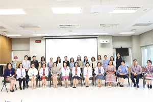 โครงการสัมมนาอาจารย์ประจำหลักสูตรปรัชญาดุษฎีบัณฑิต สาขาวิชาพยาบาลศาสตร์ (หลักสูตรนานาชาติ)