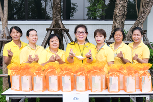 พิธีทำบุญตักบาตรบำเพ็ญกุศลถวายเป็นพระราชกุศล และพิธีถวายราชสดุดี พระบาทสมเด็จพระบรมชนกาธิเบศร มหาภูมิพลอดุลยเดชมหาราช บรมนาถบพิตร เนื่องในวันคล้ายวันสวรรคต