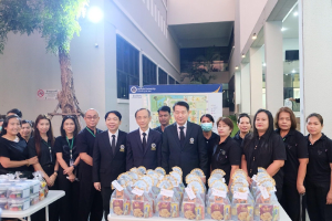 โรงเรียนพยาบาลรามาธิบดี คณะแพทยศาสตร์โรงพยาบาลรามาธิบดี มหาวิทยาลัยมหิดล ร่วมพิธีบำเพ็ญกุศลสตมวาร (๑๐๐ วัน) ถวายเป็นพระราชกุศล แด่สมเด็จพระนางเจ้าสิริกิติ์ พระบรมราชินีนาถ พระบรมราชชนนีพันปีหลวง