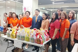โรงเรียนพยาบาลรามาธิบดี คณะแพทยศาสตร์โรงพยาบาลรามาธิบดี มหาวิทยาลัยมหิดล ร่วมกิจกรรมเฉลิมพระเกียรติ เนื่องในโอกาสวันคล้ายวันประสูติ สมเด็จพระเจ้าน้องนางเธอ เจ้าฟ้าจุฬาภรณวลัยลักษณ์ อัครราชกุมารี กรมพระศรีสวางควัฒน วรขัตติยราชนารี