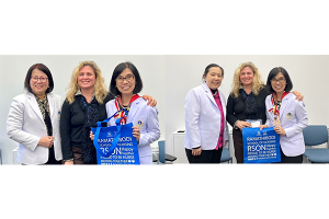 The Director of Ramathibodi School of Nursing, together with administration team visited University of California, Davis, USA.