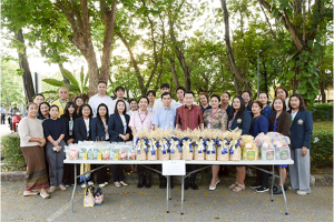 โรงเรียนพยาบาลรามาธิบดี ร่วมพิธีตักบาตรในโครงการ “มหิดล ยลไทย วิถีธรรม” ประจำปี 2568