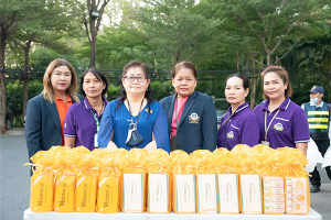 พิธีทำบุญตักบาตร เนื่องในศุภมงคลสมัยขึ้นปีใหม่ ปีพุทธศักราช 2567 จัดโดย มหาวิทยาลัยมหิดล