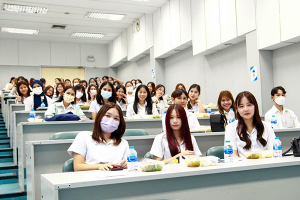 โรงเรียนพยาบาลรามาธิบดี คณะแพทยศาสตร์โรงพยาบาลรามาธิบดี มหาวิทยาลัยมหิดล จัดงานปฐมนิเทศนักศึกษาพยาบาลรามาธิบดี ชั้นปีที่ 2 ประจำปีการศึกษา 2566