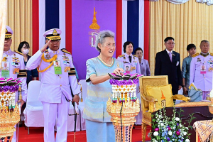 สมเด็จพระกนิษฐาธิราชเจ้า กรมสมเด็จพระเทพรัตนราชสุดาฯ สยามบรมราชกุมารีเสด็จพระราชดำเนินไปทรงเปิดพระราชานุสาวรีย์สมเด็จพระศรีนครินทราบรมราชชนนี และทรงเปิดป้ายชื่ออาคาร “ศรีนครินทราภิบาล” ณ โรงเรียนพยาบาลรามาธิบดี คณะแพทยศาสตร์โรงพยาบาลรามาธิบดี