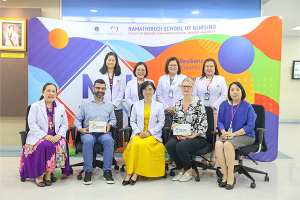 Ramathibodi School of Nursing, Faculty of Medicine Ramathibodi Hospital, Mahidol University, welcomed the delegates from the School of Nursing and Midwifery at Deakin University in Australia.