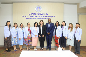 The Administrators of Ramathibodi School of Nursing, Faculty of Medicine Ramathibodi Hospital, Mahidol University, welcomed the delegates from College of Nursing, University of Illinois Chicago, USA.