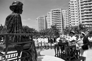 พิธีวางพานพุ่มถวายราชสักการะสมเด็จพระศรีนครินทราบรมราชชนนี (ศาลายา)