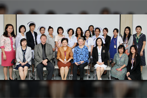 การบรรยาย หัวข้อ Helping parents understand newborn behavior and extending breastfeeding duration