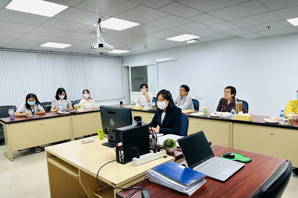 "จุลินทรีย์ในลำไส้กับอาการแสดงทางคลินิกของโรคสมาธิสั้นในเด็กไทย" (GUT MICROBIOTA AND CLINICAL MANIFESTATIONS IN THAI PEDIATRIC PATIENTS WITH ATTENTION DEFICIT HYPERACTIVITY DISORDER)
