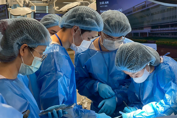 ประมวลภาพกิจกรรม Extern Cadaveric workshop 2025 : Hand Dissection Season 2-2 ประมวลภาพกิจกรรม Extern Cadaveric workshop 2025 : Hand Dissection Season 2-2