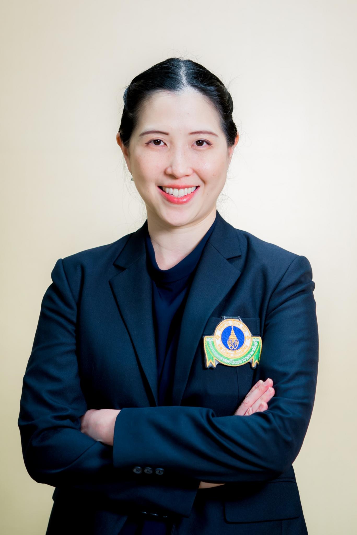 ผู้ช่วยศาสตราจารย์ แพทย์หญิงฉัตต์มณี เลิศอุดมผลวณิช ผู้ช่วยศาสตราจารย์ แพทย์หญิงฉัตต์มณี เลิศอุดมผลวณิช