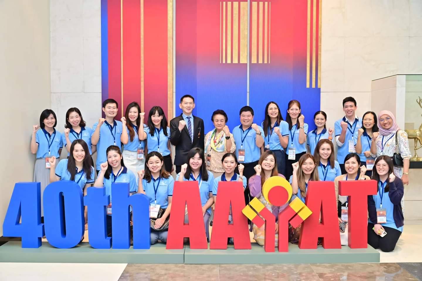 อาจารย์และfellowศิษย์เก่าและปัจจุบันในงาน AAIAT 2024