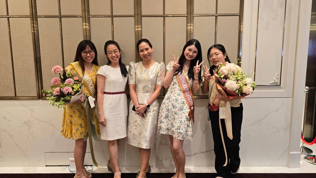 งานแสดงความยินดีแพทย์ประจำบ้านต่อยอดที่จบการศึกษา