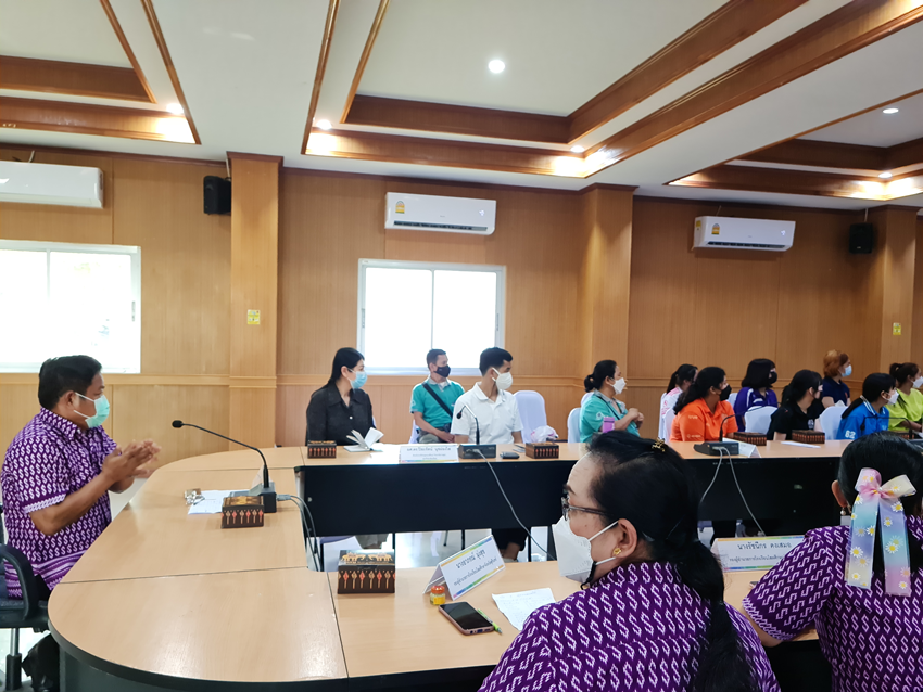 ศึกษาดูงานในกิจกรรมพัฒนาแหล่งเรียนรู้ : แปลงเกษตร ณ โรงเรียนโสตศึกษาจังหวัดสุรินทร์ และโรงเรียนมีชัยพัฒนา จังหวัดบุรีรัมย์