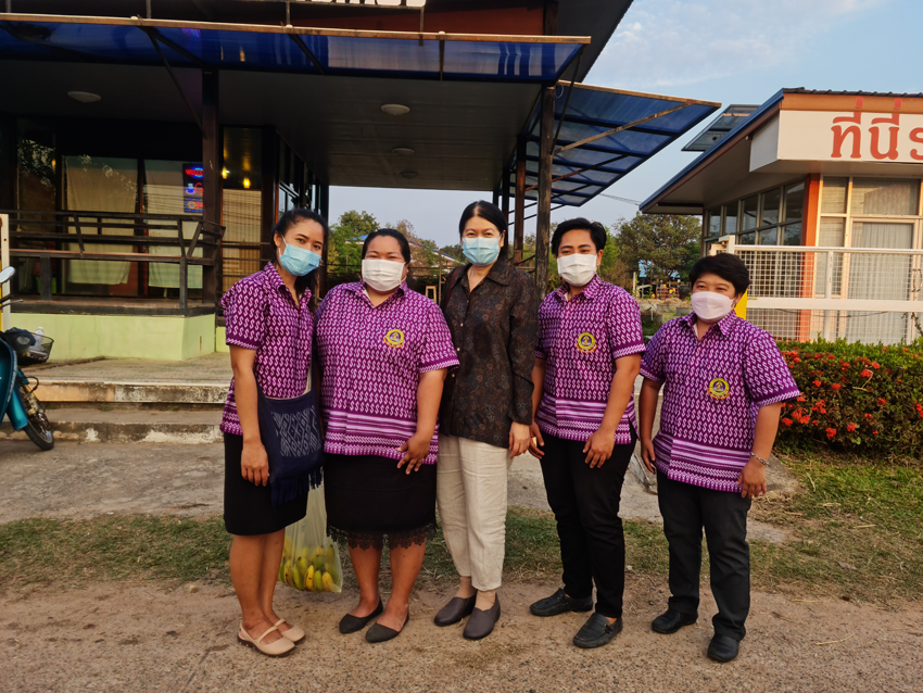 ศึกษาดูงานในกิจกรรมพัฒนาแหล่งเรียนรู้ : แปลงเกษตร ณ โรงเรียนโสตศึกษาจังหวัดสุรินทร์ และโรงเรียนมีชัยพัฒนา จังหวัดบุรีรัมย์ ศึกษาดูงานในกิจกรรมพัฒนาแหล่งเรียนรู้ : แปลงเกษตร ณ โรงเรียนโสตศึกษาจังหวัดสุรินทร์ และโรงเรียนมีชัยพัฒนา จังหวัดบุรีรัมย์