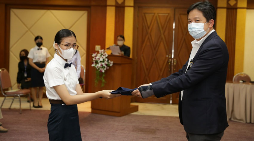 พิธีมอบเสื้อล่ามแก่นักศึกษาวิชาเอกล่ามภาษามือไทย หลักสูตรศิลปศาสตรบัณฑิต ประจำปีการศึกษา 2565 พิธีมอบเสื้อล่ามแก่นักศึกษาวิชาเอกล่ามภาษามือไทย หลักสูตรศิลปศาสตรบัณฑิต ประจำปีการศึกษา 2565