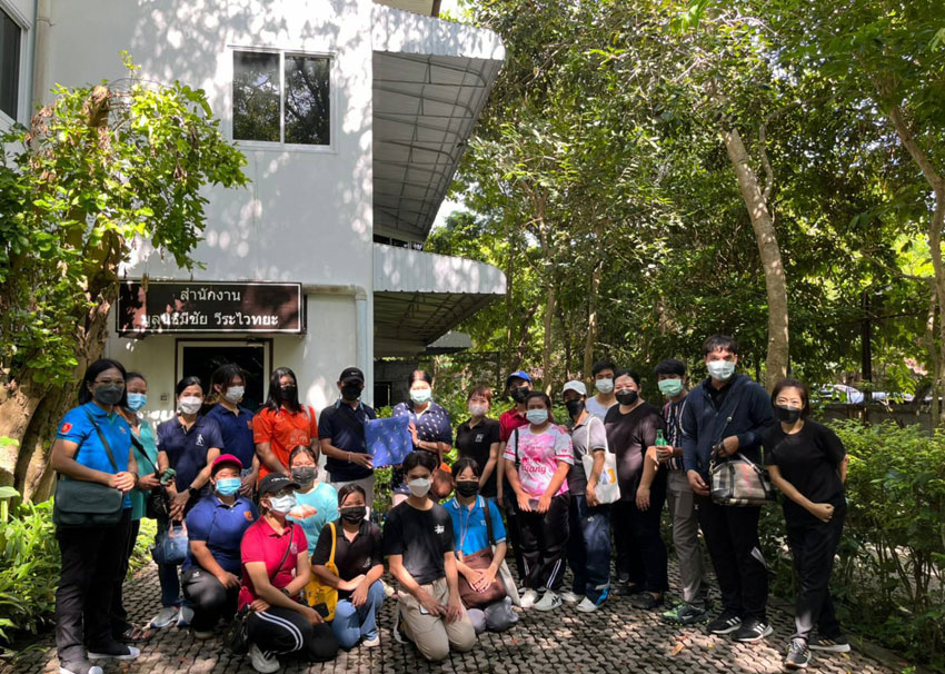 หัวหน้าภาควิชาหูนวกศึกษา และเจ้าหน้าที่ วิทยาลัยราชสุดา เข้าร่วมการอบรมและศึกษาดูงานเกี่ยวกับธุรกิจเกษตร