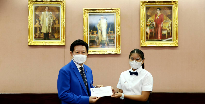 พิธีมอบทุนการศึกษามูลนิธิช่วยนักเรียนที่ขาดแคลน ในพระบรมราชินูปถัมภ์ (ม.น.ข.) พิธีมอบทุนการศึกษามูลนิธิช่วยนักเรียนที่ขาดแคลน ในพระบรมราชินูปถัมภ์ (ม.น.ข.)