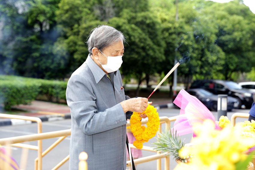 ทำบุญวันคล้ายวันสถาปนาวิทยาลัยราชสุดา มหาวิทยาลัยมหิดล ซึ่งในปีนี้ครบรอบ 31 ปี แห่งการก่อตั้งวิทยาลัย