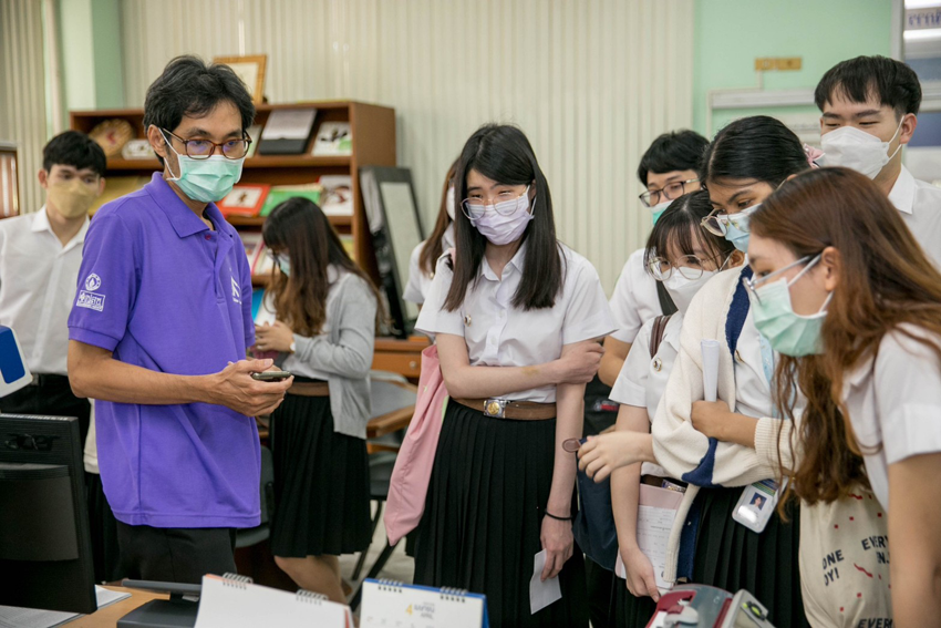 นักศึกษาแพทย์ชั้นปีที่ 4 จากภาควิชาจักษุวิทยา คณะแพทยศาสตร์โรงพยาบาลรามาธิบดี เข้าศึกษาดูงาน ณ วิทยาลัยราชสุดา