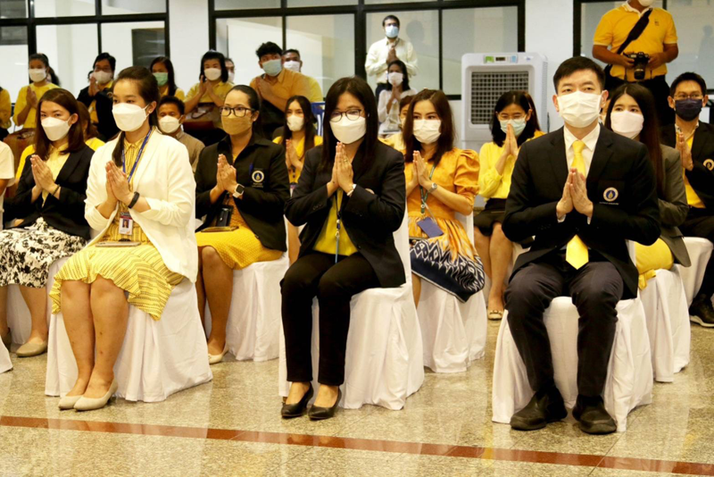 พิธีทำบุญตักบาตร พระภิกษุสงฆ์ สามเณร จำนวน 20 รูป และพิธีบำเพ็ญกุศลถวายเป็นพระราชกุศล