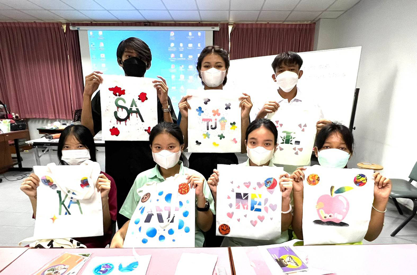 หลักสูตรศิลปศาสตรบัณฑิต สาขาวิชาหูหนวกศึกษา (วิชาเอกออกแบบเชิงพาณิชย์) วิทยาลัยราชสุดา มหาวิทยาลัยมหิดล จัดการอบรม กิจกรรมการออกแบบเบื้องต้น